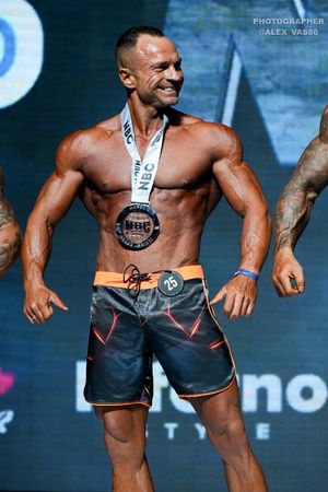 MEN'S PHYSIQUE МАСТЕРА +40